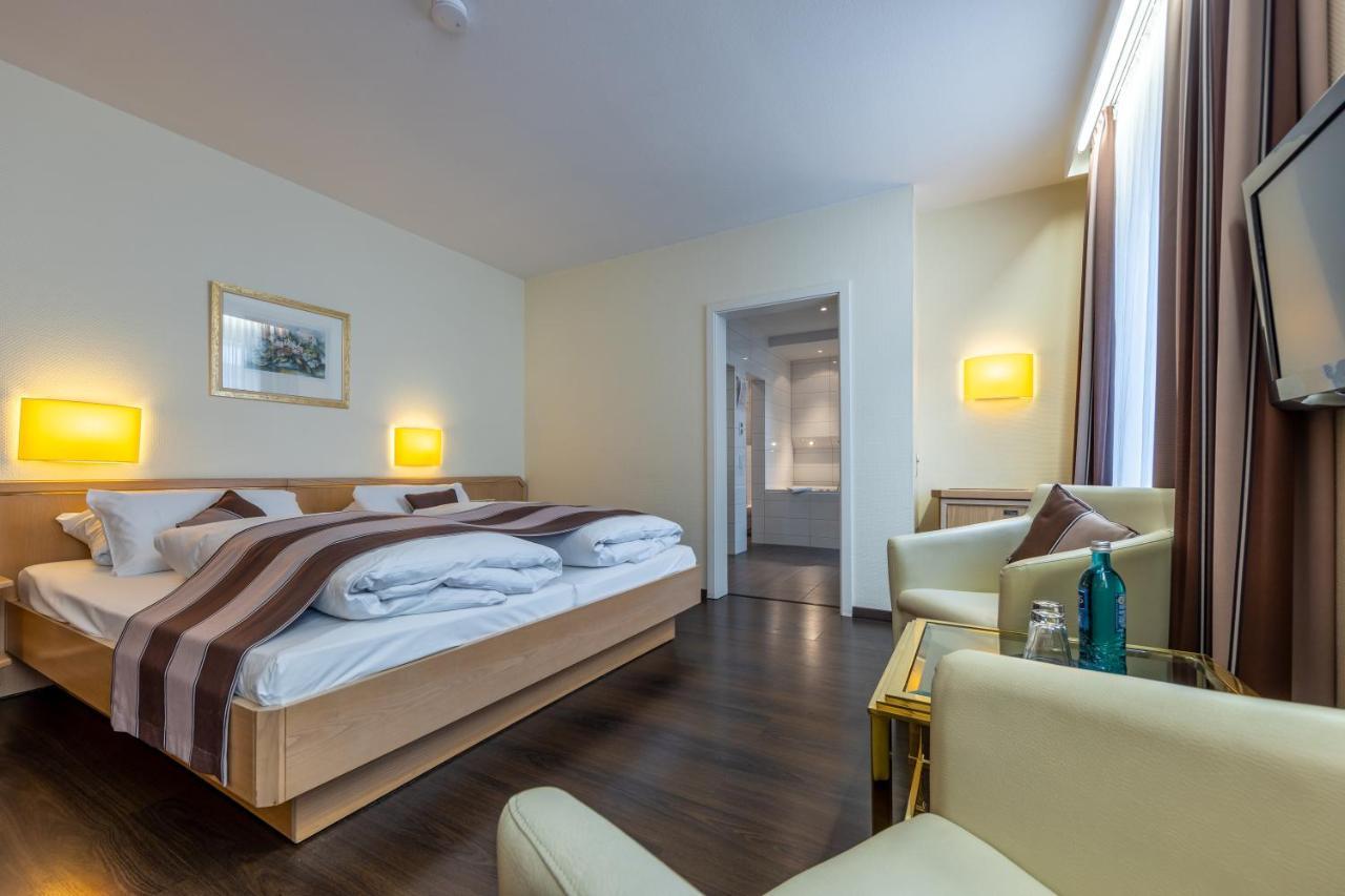 Trip Inn Hotel Esplanade, Duesseldorf Экстерьер фото