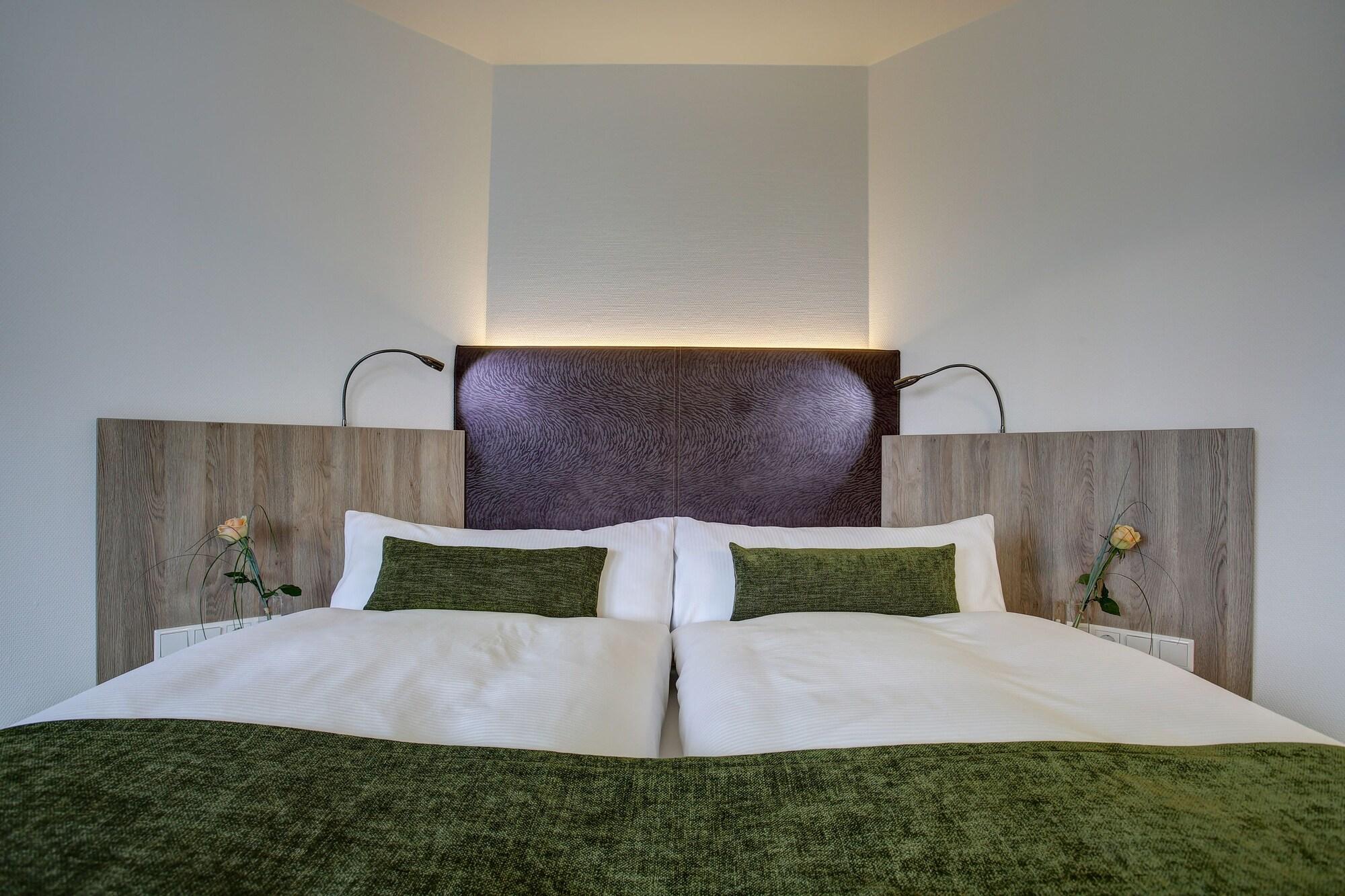 Trip Inn Hotel Esplanade, Duesseldorf Экстерьер фото