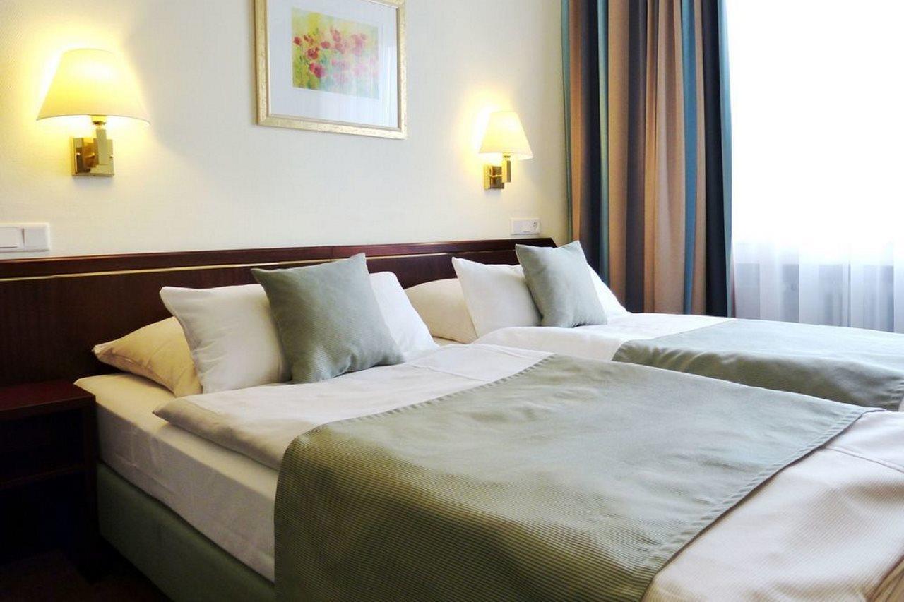 Trip Inn Hotel Esplanade, Duesseldorf Экстерьер фото